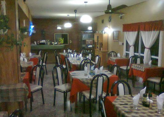 Hotel y Restaurant Don Quijote Macachín Exterior foto